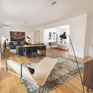 Apartment Lovelystay - Chic, Citrus - Private Garden, Lisbon